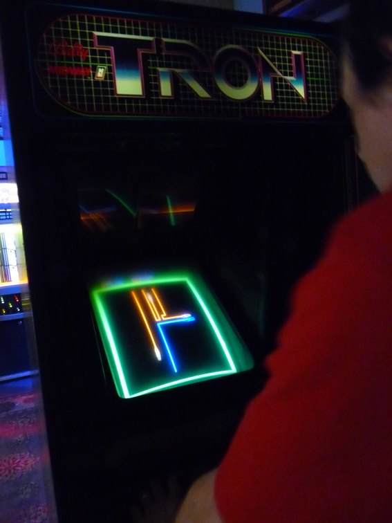 tron052.jpg